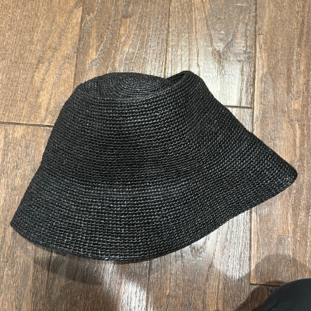 Janessa Leone Felix Bucket hat size medium in black new with tags